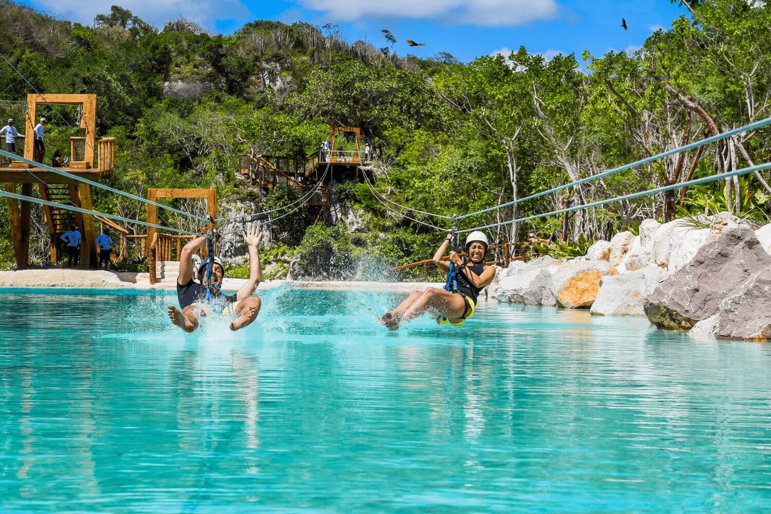 ZIP lINE ECO SPLASH